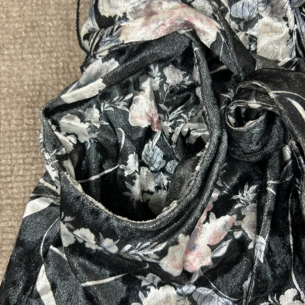 Unique Vintage Velvet‎ Jumpsuit Womens Medium 6/8 Black Floral V Neck Back Zip
